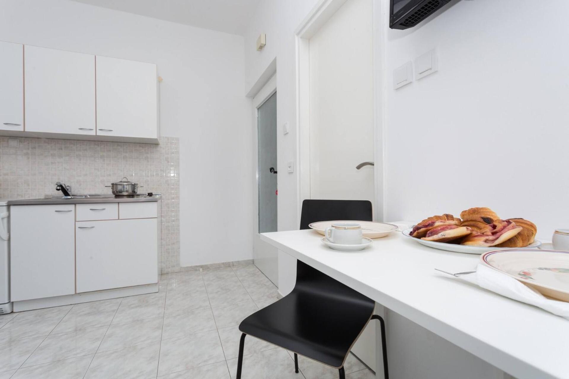 Apartments Bernardeta 2 Baška Eksteriør bilde