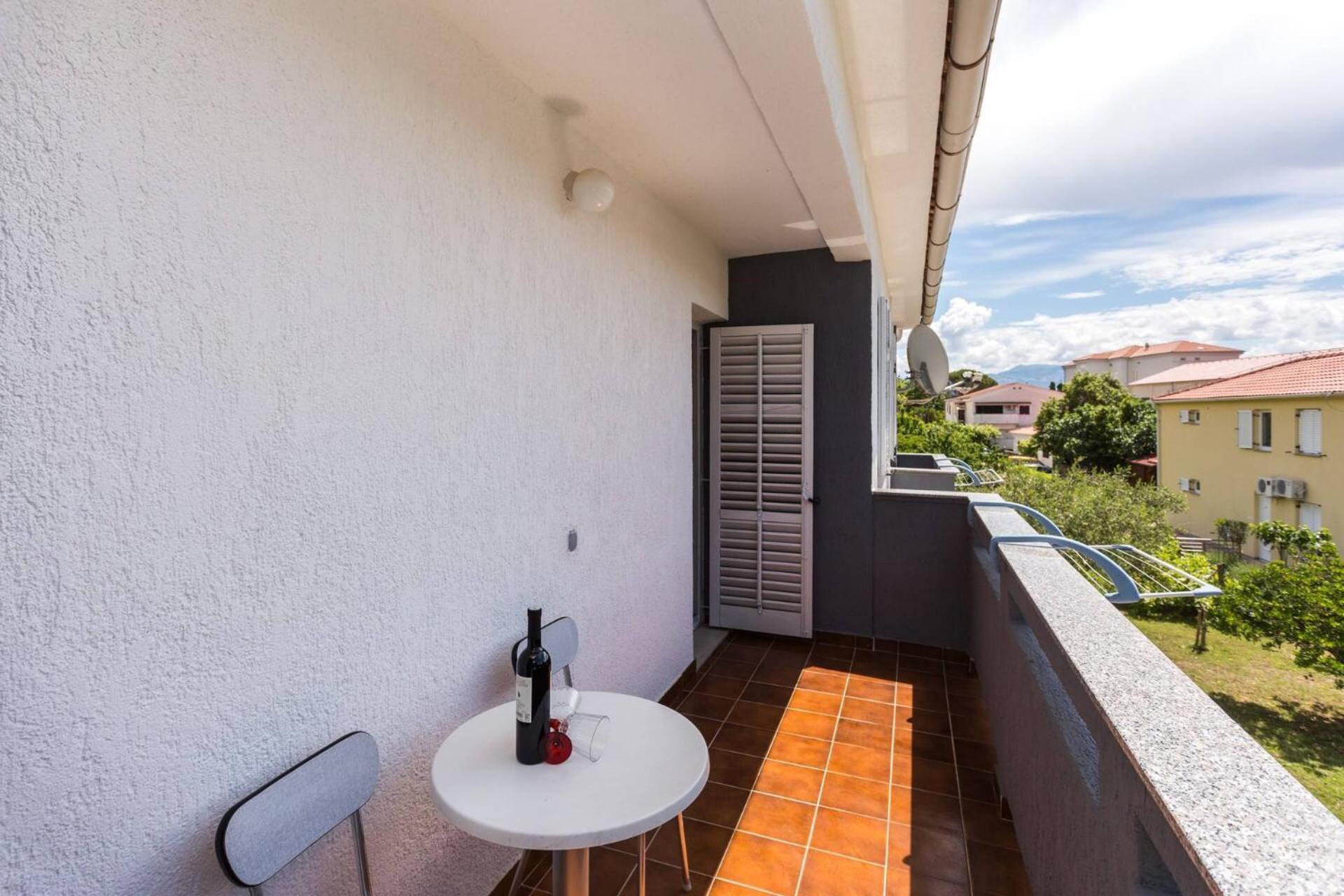 Apartments Bernardeta 2 Baška Eksteriør bilde